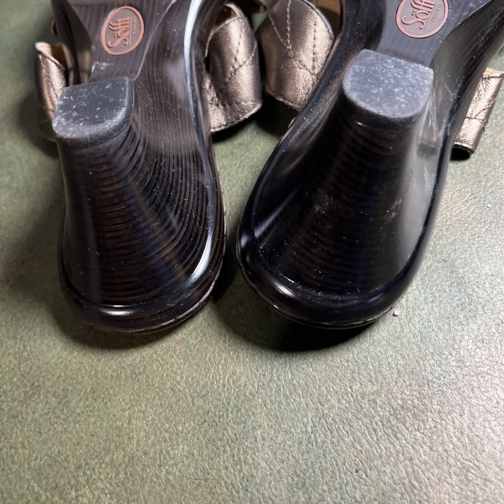 Sofft Womens Fallon Leather Criss Leaf Slide Size 8M Metallic Bronze - Picture 4 of 4